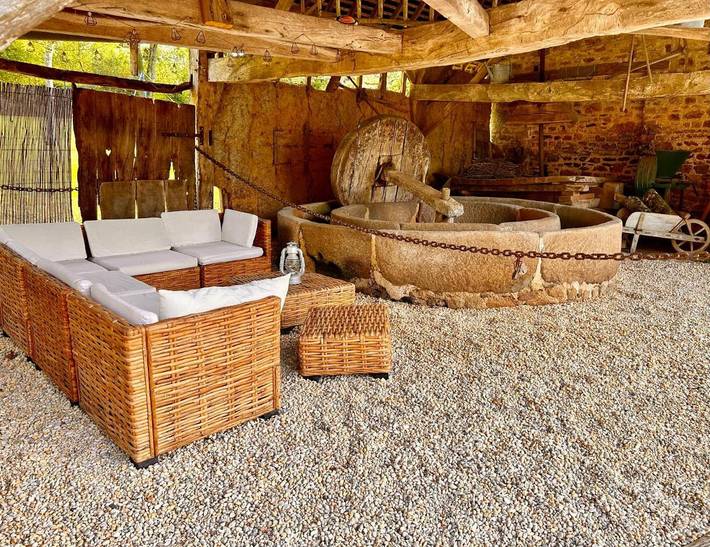 Location de vacances pour 10 personnes, avec Terrasse ainsi que Jardin et Vue dans Bourguenolles - 3