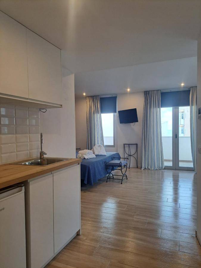 Aparthotel Almaris in Es Pujols, Formentera