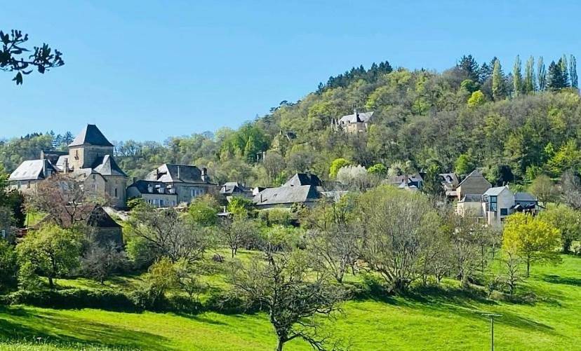 Fleur d’Iris in Perpezac-le-Blanc, Région de Brive-la-Gaillarde
