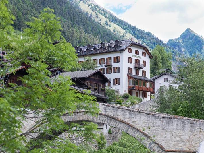 Hotel für 2 Personen, mit Terrasse und Garten sowie Ausblick in Binn