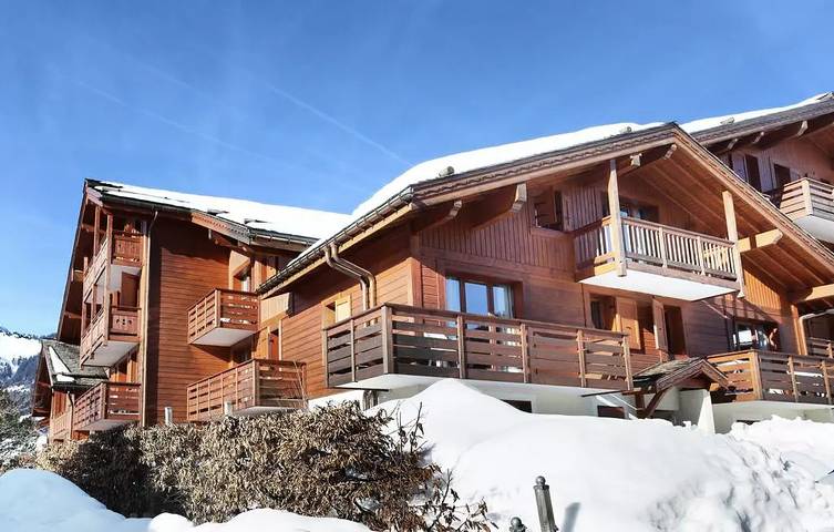 Chalet pour 4 personnes, avec sauna et piscine dans Espace Diamant