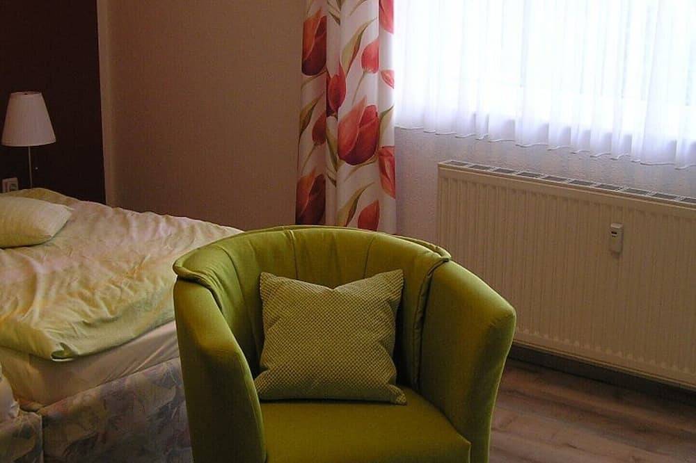 Ganze Wohnung, 2-room apartment/terrace in Bad Bocklet in Bad Bocklet, Rhön-Bayern