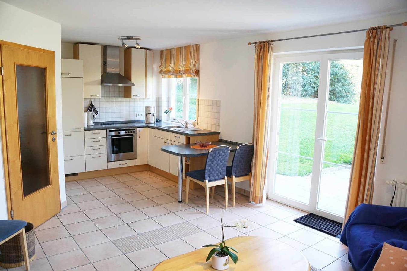 Ganze Ferienwohnung, Landhaus Straßer - Ferienwohnung 46qm, 1 Schlafzimmer, max. 3 Personen in Wasserburg (Bodensee), Bayerisch Schwaben