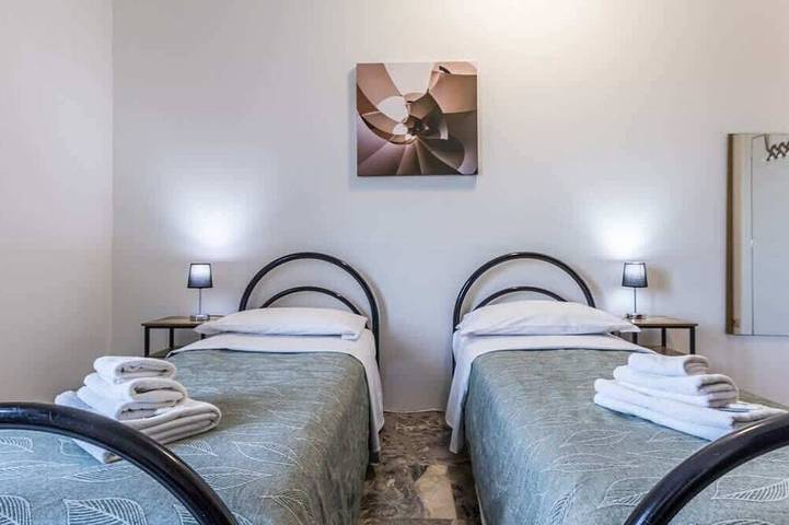 Appartamento intero, Grand Central 1 - Affitti Brevi Italia in Modena, Provincia di Modena