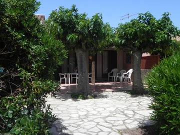 Gîte pour 6 personnes, avec jardin à Vendres
