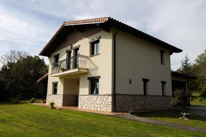 Chalet para 7 personas, con Balcón además de Terraza y Vistas en Reserva de la Biosfera de Urdaibai