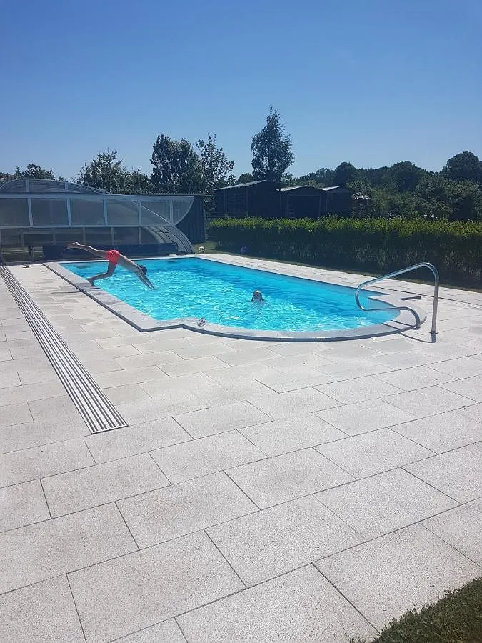 Apartamento de vacaciones para 6 personas, con piscina y terraza además de vistas y jardín - 1