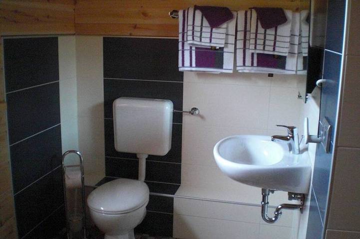 Location de vacances pour 2 personnes, avec terrasse et jardin à Rhauderfehn - 4