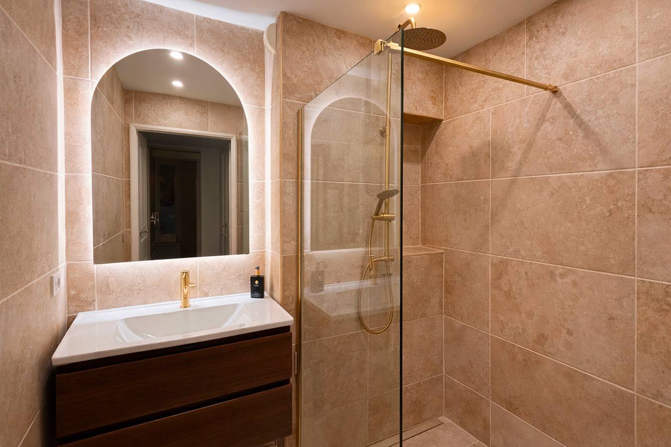 Appartement entier, Appartement de vacances pour 6 personnes avec terrasse in Cannes, Région de Cannes