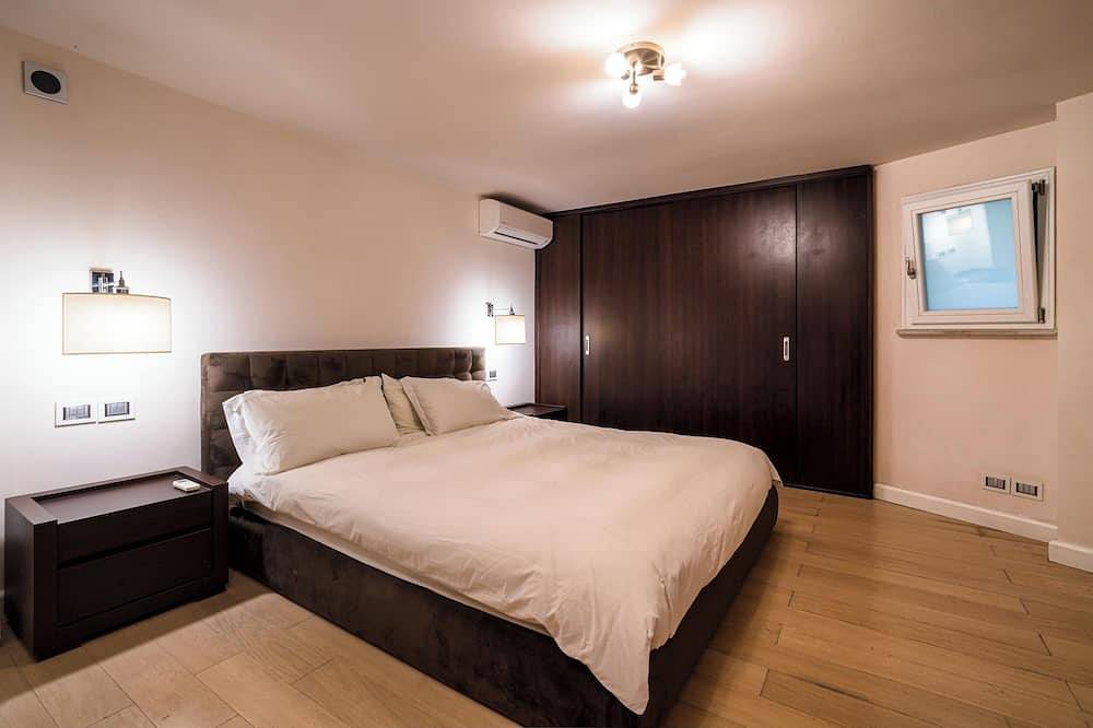 Spacious villa with pool in Taormina, Province de Messina