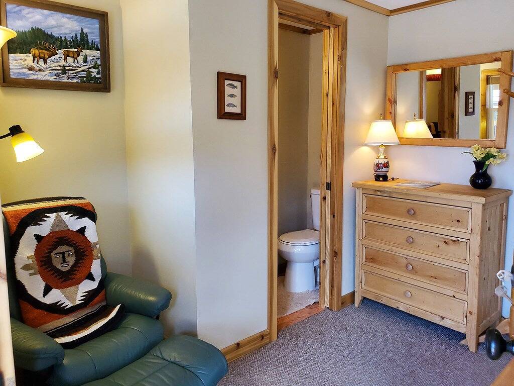 Log Cabin for 16 Guests in Coeur d'Alene National Forest, Idaho