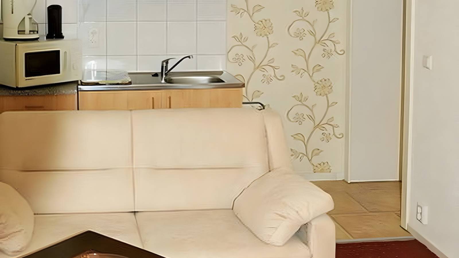 Ganze Wohnung, Apartment „Mediterran – 35 m²“ mit gemeinsamer Terrasse und Wlan in Dahlwitz-Hoppegarten, Hoppegarten