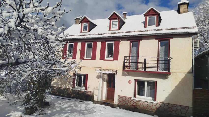 Location de vacances pour 12 personnes, avec jardin et vue à Montauban-de-Luchon - 2