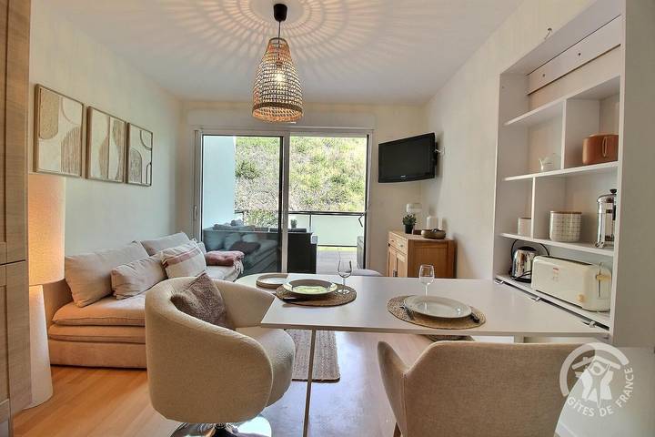 Gîte pour 2 personnes, avec Terrasse ainsi que Jardin et Vue