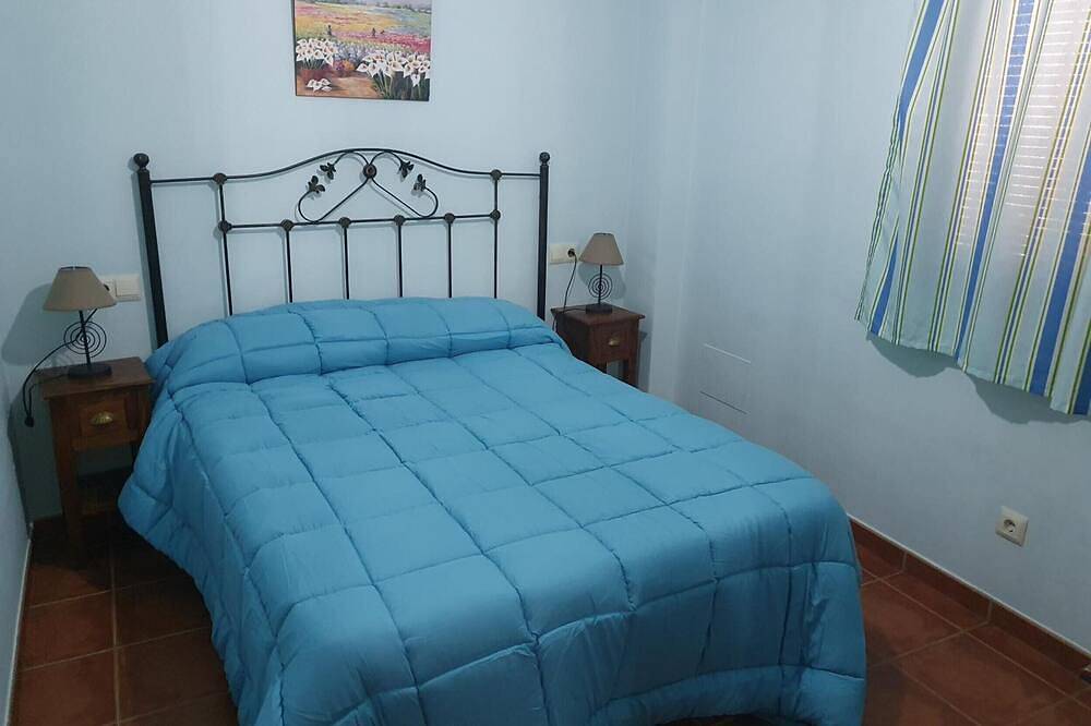 Country House 'Casa Ignacio' with Mountain View, Wi-Fi and Air Conditioning in Arriate, Málaga Province