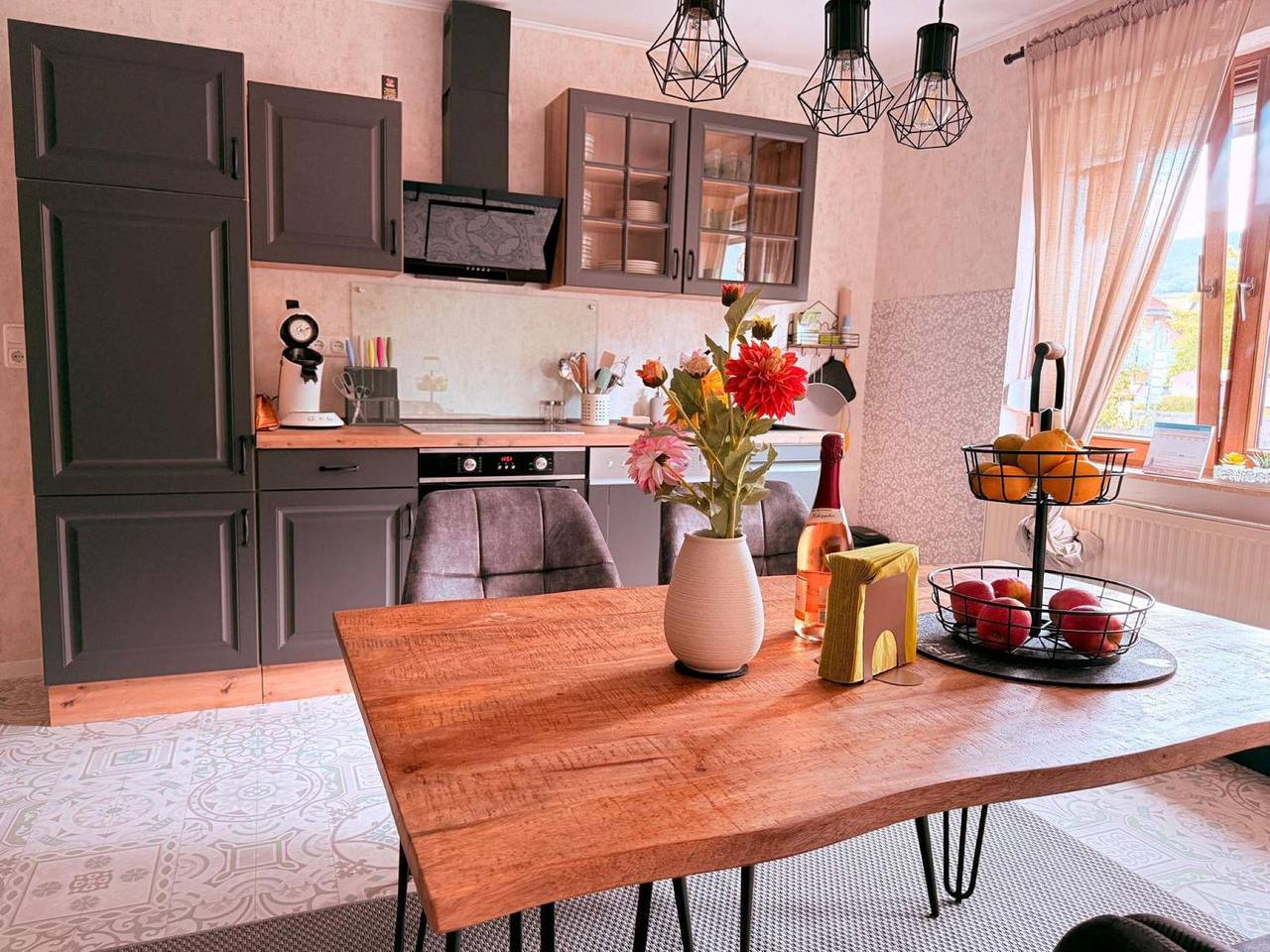 Ganze Ferienwohnung, Ferienwohnung mit kleinem Außenbereich in Ehrenberg, Rhön-Hessen