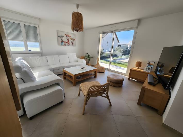 Gîte pour 10 personnes, avec Jardin dans Ville Sur Terre