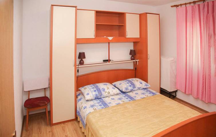 Gîte pour 4 personnes, avec terrasse dans Hvar - 3