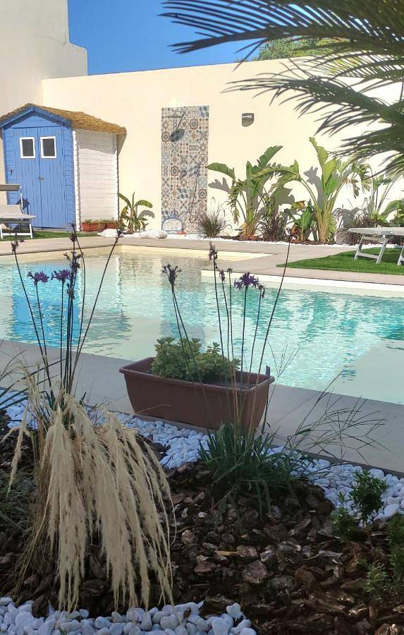 Maison d’hôte pour 4 personnes, avec vue ainsi que jardin et piscine à Cabras - 2