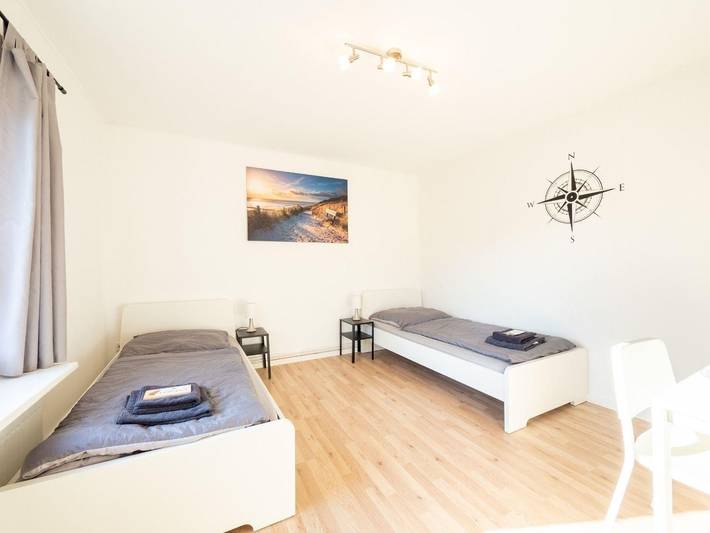Ganze Ferienwohnung, Monteurwohnung für 7 Personen - 1.Og, 7 Betten in Schwarzenbek in Schwarzenbek, Kreis Herzogtum Lauenburg
