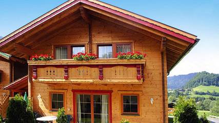 Ferienhaus für 6 Personen, mit Sauna und Garten sowie Terrasse, mit Haustier in Wildschönau