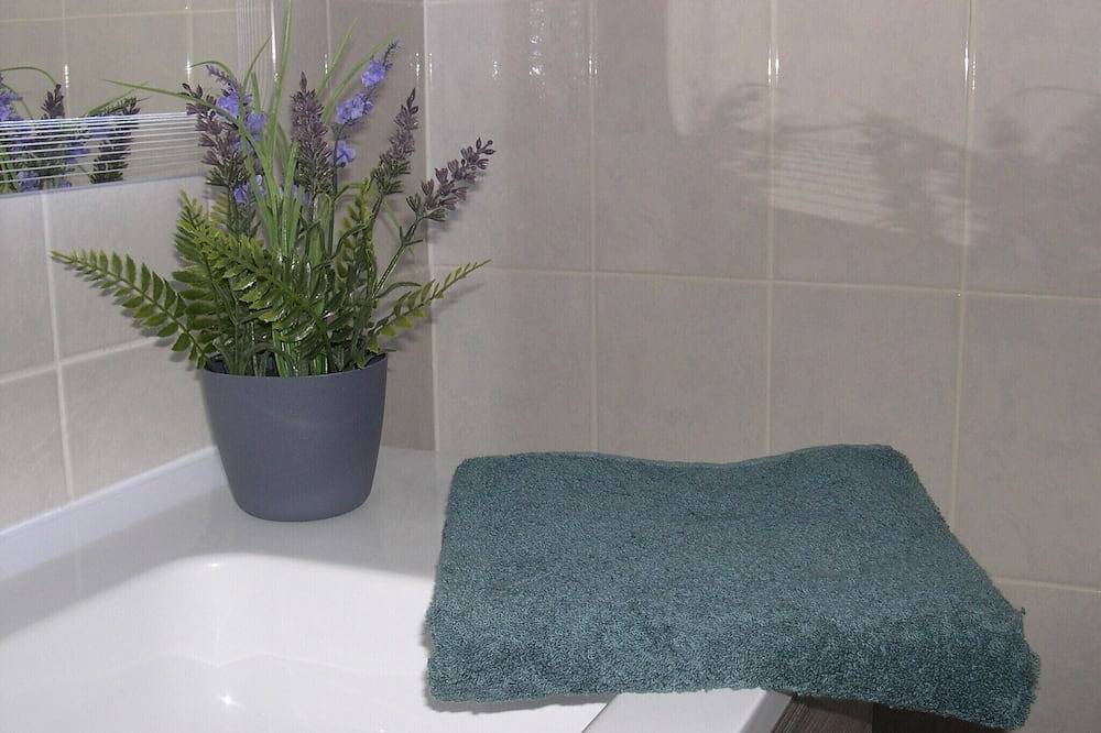 Charmant gîte climatisé, Chauzon Ardèche méridionale in Chauzon, Ardèche