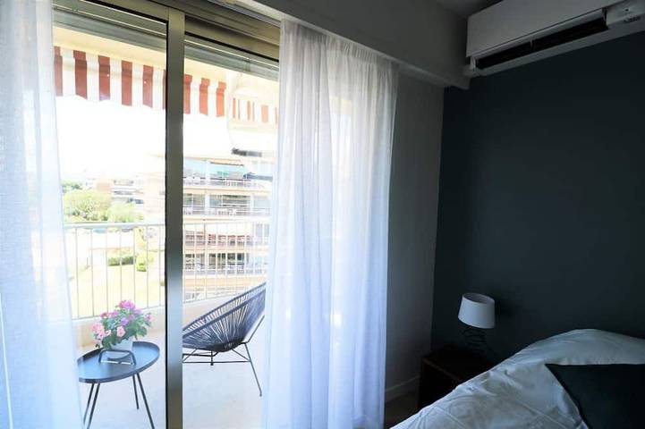 Apartamento entero, Lovely apartment with seaview from balcony in Saint-Laurent-du-Var, Costa mediterránea (Francia)