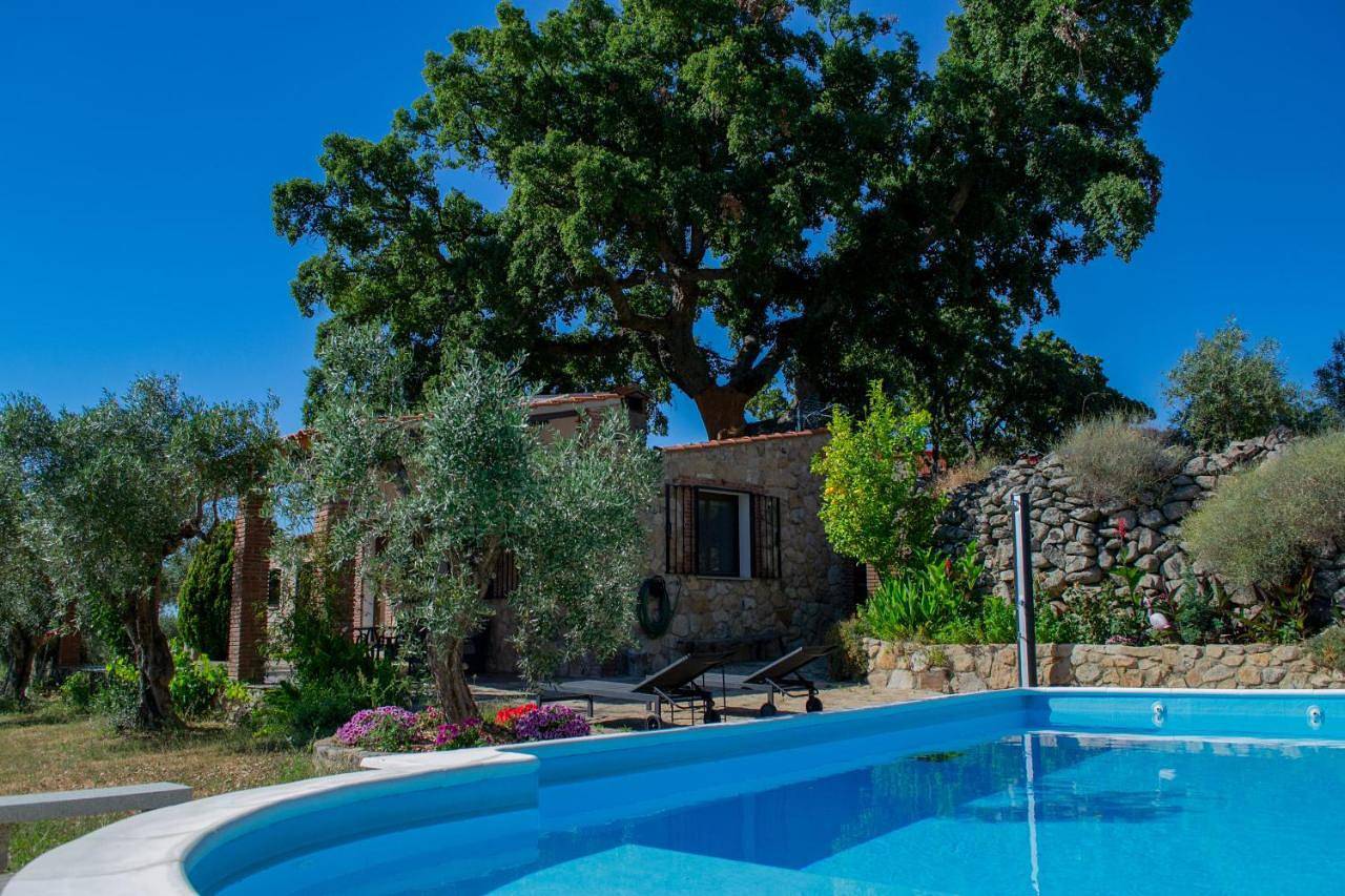 Two-Bedroom House in Montánchez, Provincia de Cáceres