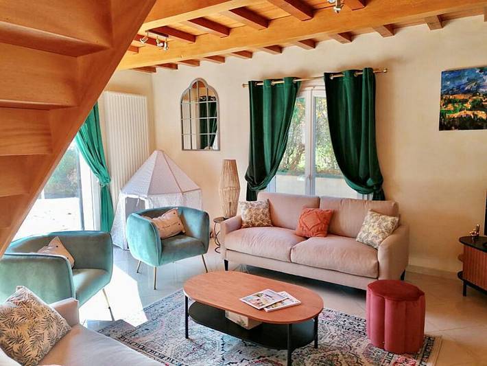 Gîte pour 10 personnes, avec jardin et terrasse