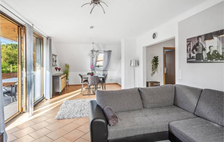 Apartamento vacacional entero, Apartamento en el centro de la ciudad con terraza y aparcamiento in Wendisch Evern, Nordheide