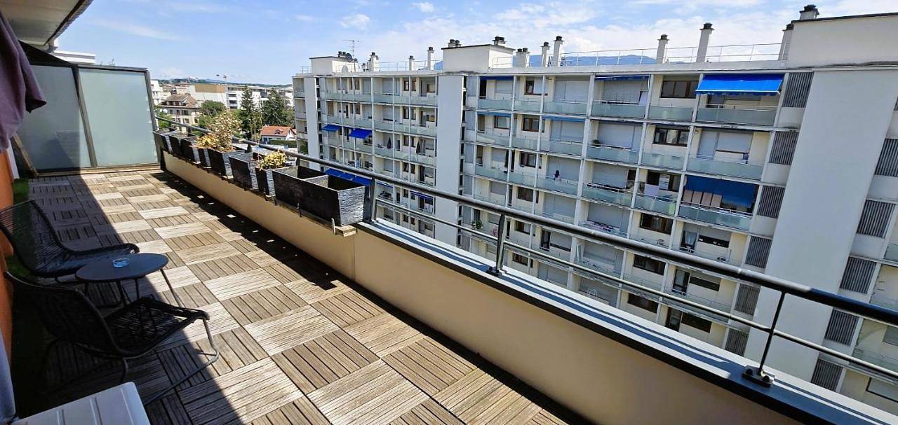 Appartement entier, Two-Bedroom Apartment in Annemasse, Région de Saint-Julien-en-Genevois