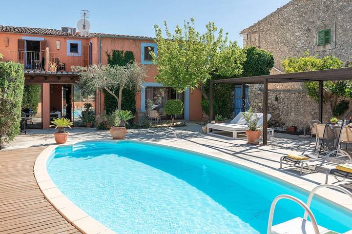 Chalet für 10 Personen, mit Terrasse und Garten - 1