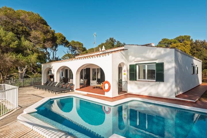Location de vacances pour 10 personnes, avec terrasse et jardin à Ferreries - 3