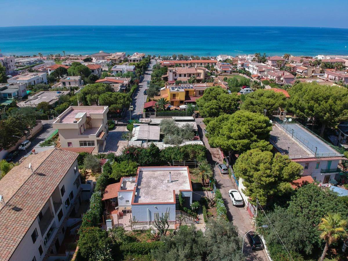 Isabel House in Spiaggia de Isola delle Femmine, Isola delle Femmine
