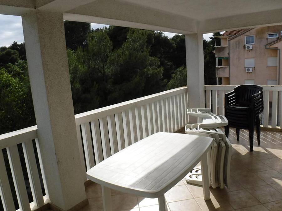 Triple Room with Shared Bathroom in Biograd na Moru, Zadar