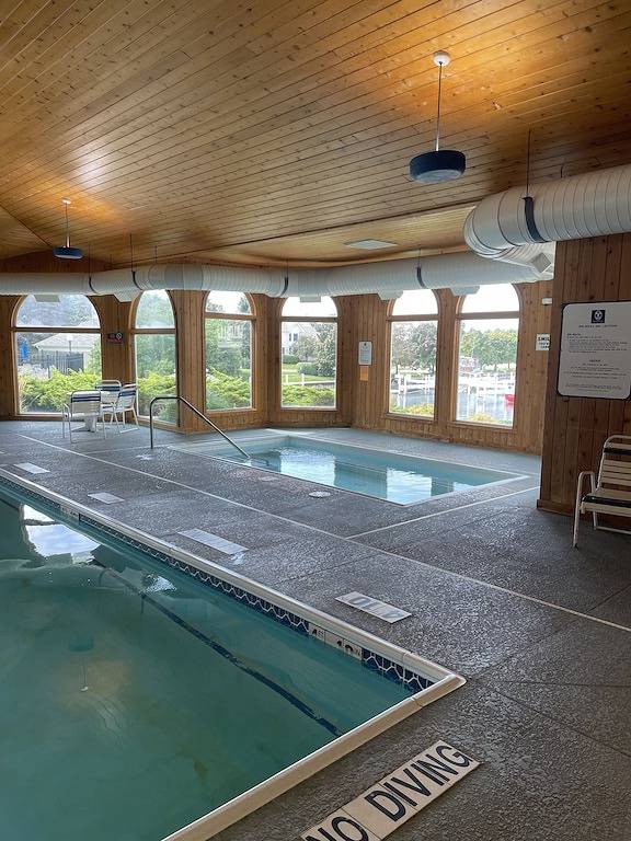 Ganze Wohnung, Indoor/Outdoor Pool and Hot Tub, Beautiful Beaches, Perfect for Ski Vacations in Manistee, Manistee County