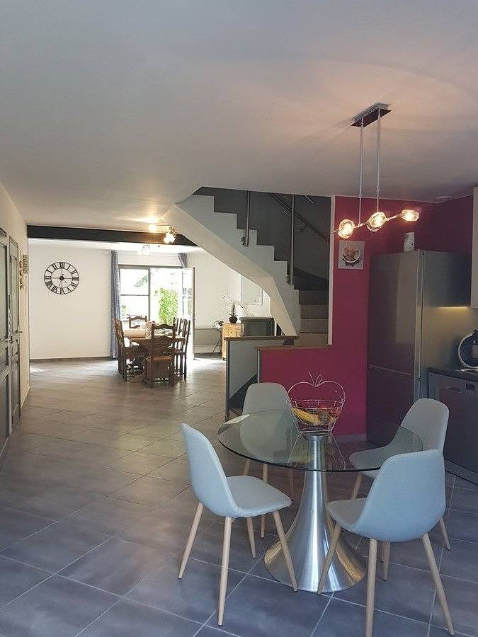 Gîte pour 6 personnes, avec jardin à Baume-les-Messieurs - 2