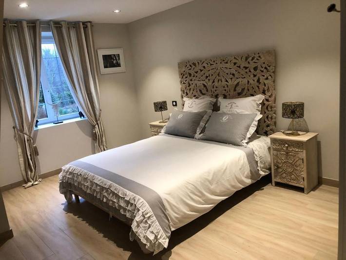 Location de vacances pour 2 personnes, avec terrasse ainsi que vue et jardin à Huelgoat - 2