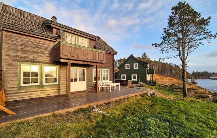 Ferienhaus für 10 Personen, mit Terrasse und Garten sowie Sauna