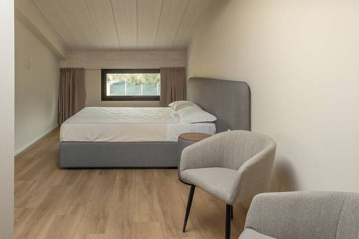 Onda 8, Emma Villas - Quatre Chambres Villa, Couchages 8 in Misano Adriatico, Province de Rimini