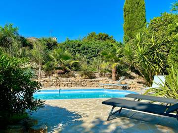 Ferienhaus für 6 Personen, mit Terrasse und Garten in Grimaud