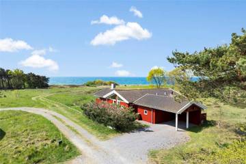 Ferienhaus für 6 Personen, mit Sauna und Whirlpool sowie Terrasse in Østre Sømarken