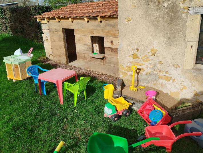 Charmantes maison avec vélos, jardin, proche sites historiques et activités outdoors in Sarzay, La Châtre und Umgebung