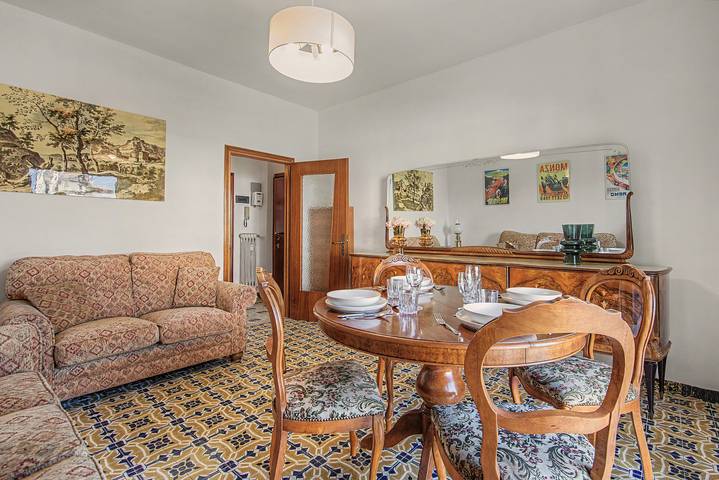 Hel lägenhet, Apartment 'Aurora Alta' with Balcony, Wi-Fi and Air Conditioning in Maslianico, Como provins