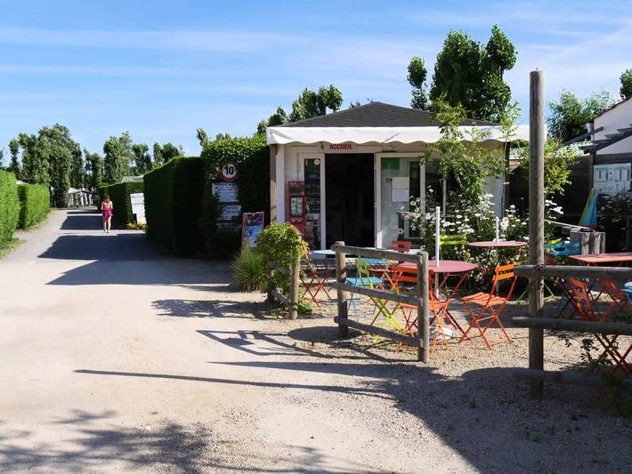Mobil home pour 6 personnes, avec piscine et terrasse à Saint-Vincent-sur-Jard - 3