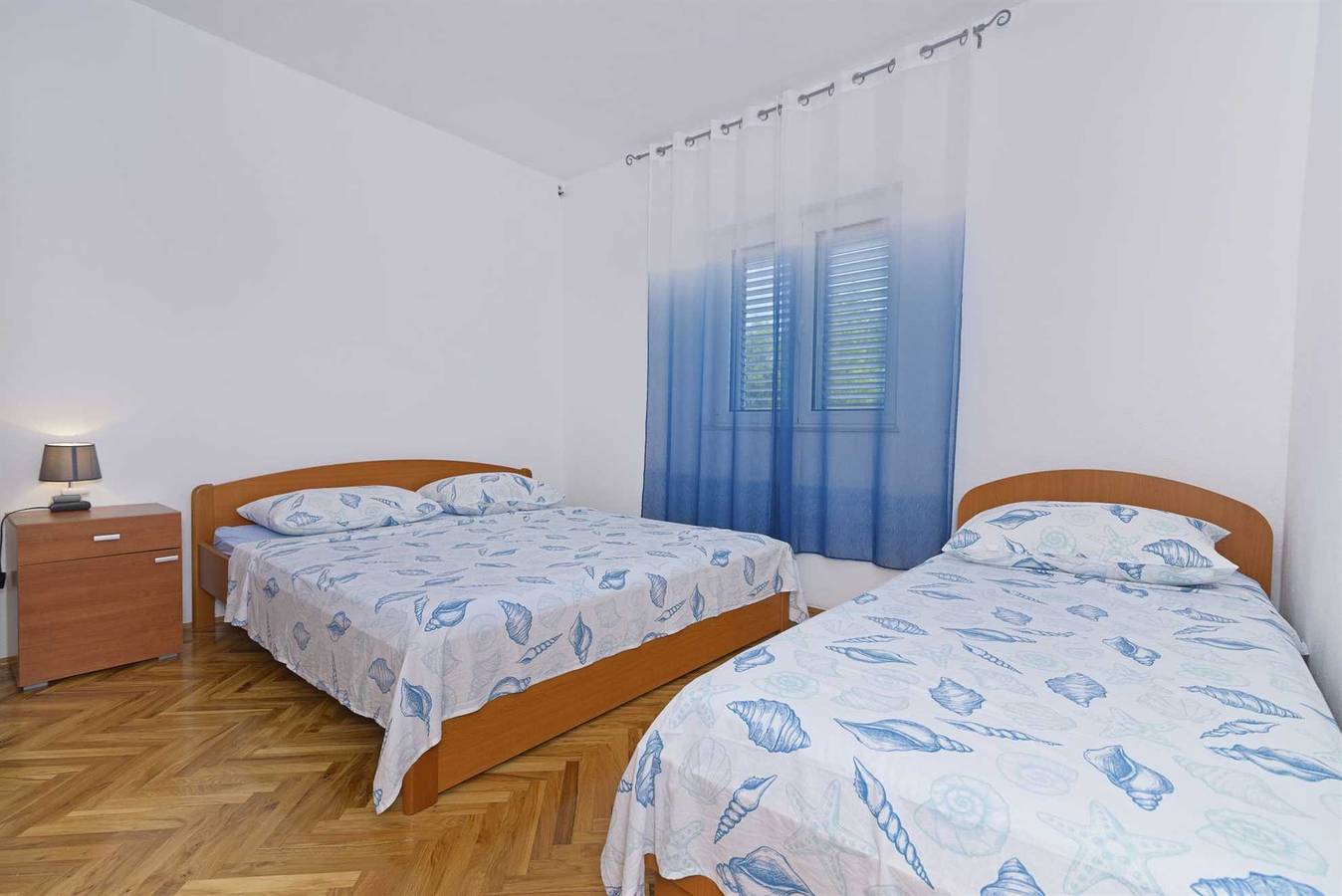Ganze Wohnung, Apartment Martina 1 (4+1) near the beach in Srima, Croatia in Srima, Šibenik-Knin