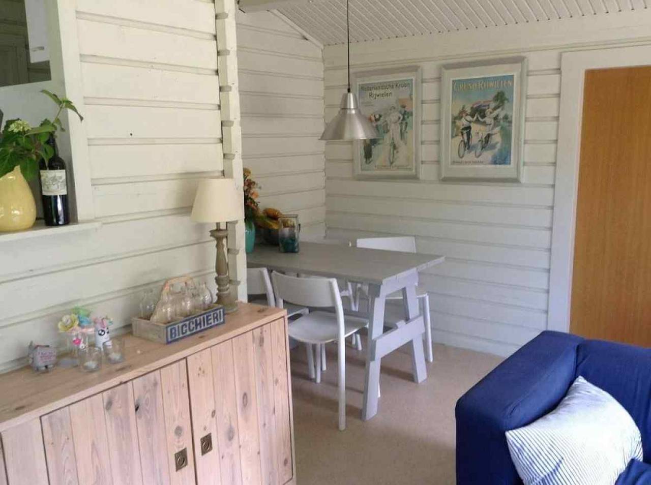 Atmosphärische 4 Personen-Ferienhaus auf einem ruhigen Park nur 2 km vom Meer entfernt. in Sint Maartensvlotbrug, Noord-Holland - Nordseeküste