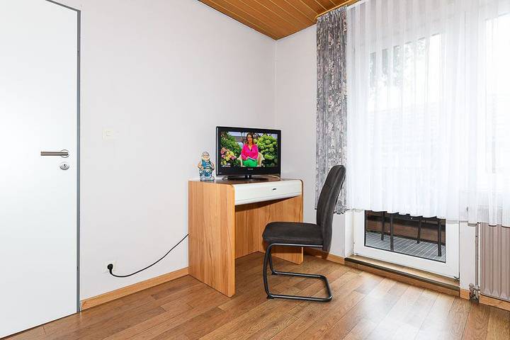 Ferienwohnung für 2 Personen, mit Balkon in Neuharlingersiel - 2