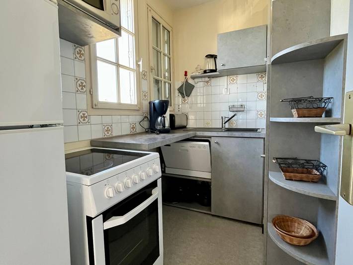 Ganzes Studio, Helles Studio im Zentrum von La Roche-Posay mit WIFI, Waschmaschine, Geschirrspüler, Haustiere erlaubt in La Roche-Posay, Vienne