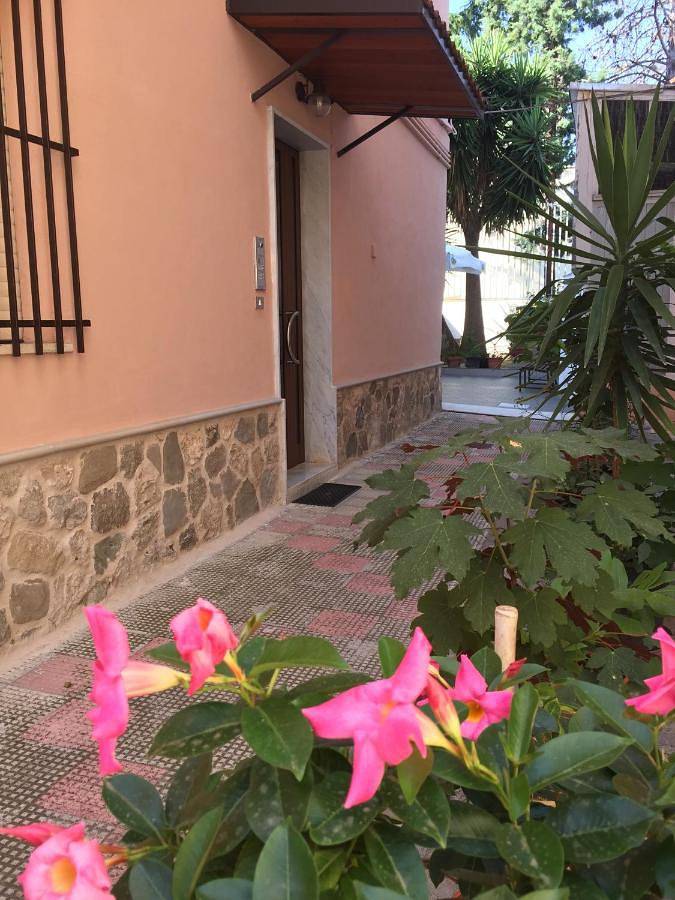 Casa vacanza per 4 persone, con panorama e giardino - 1
